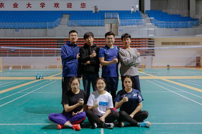 说明: C:\Users\lx\Desktop\研究生网站\米兰体育(中国)研究生羽毛球比赛\微信图片_20190328141325.jpg